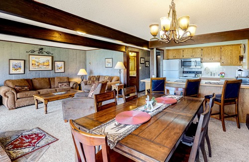 Purgatory Condo | Ski-in/ski-out getaway with lake & mountain views, balcony, wood stove