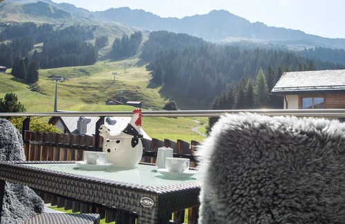Parpan Apartment | Ski in-Ski out holiday flat Heimberg in Parpan- Lenzerheide