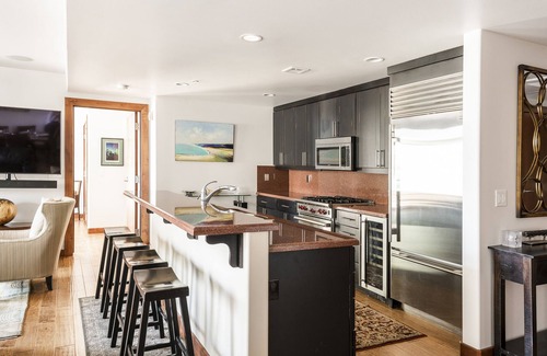 North Park City Condo | Ski-In/Ski-Out in Park City Mtn. Village - Hot Tub