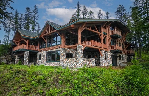 Whitefish House | Ski-In Ski-Out Lodge with a Rustic Montana Vibe at Whitefish Mountain Resort