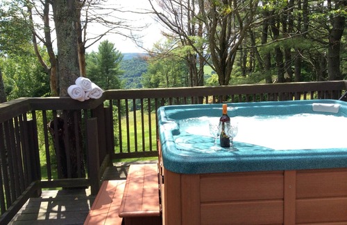 West Hartford Condo | Ski in, Ski Out Luxury Mountain Home Featuring 2 Master Suites Top of Mountain