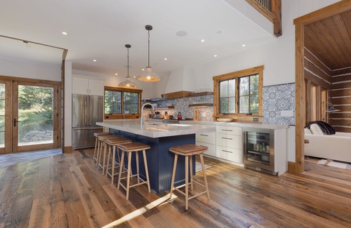 Spanish Peaks House | Ski In/Ski Out - Luxury On the Slope & Golf Course - Walk to Montage Hotel!