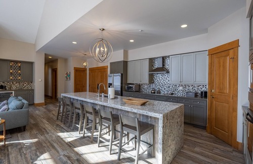 Keystone Condo | Ski-in/Ski-out Luxury 4 bed Penthouse at Keystone