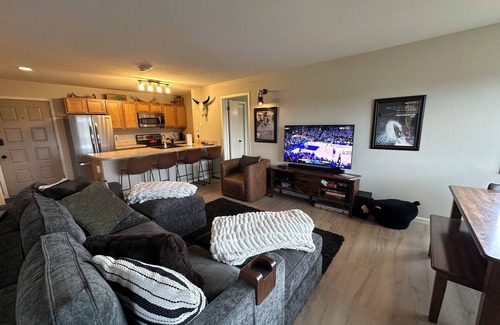 Granby Condo | Ski In Ski Out Newley Updated2 Bed 2Bath&LoveSac Sleeper!Walk To Lift!🔥reviews!