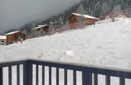 Valfrejus Apartment | Ski-in ski-out Ours apartment in Valfréjus