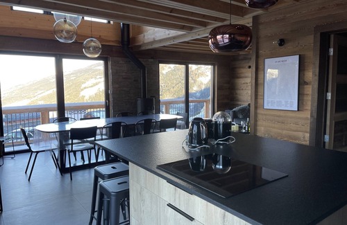 Bellentre Ski Chalet | SKI IN SKI OUT PARADISKI LA PLAGNE LES COCHES TOP OF THE RANGE CHALET