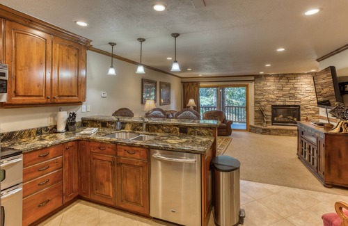 North Park City Condo | Ski-in/Ski-Out Park City Condo! 2 BR/2 BA, Snowflower #57