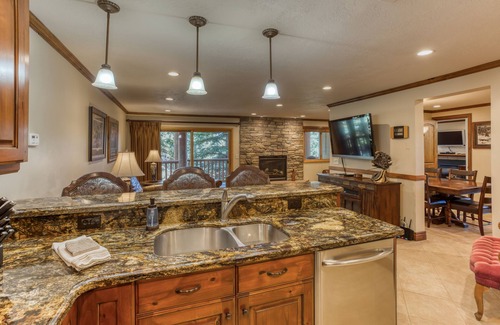 North Park City Condo | Ski-in/Ski-Out Park City Condo! 2 BR/2 BA, Snowflower #57