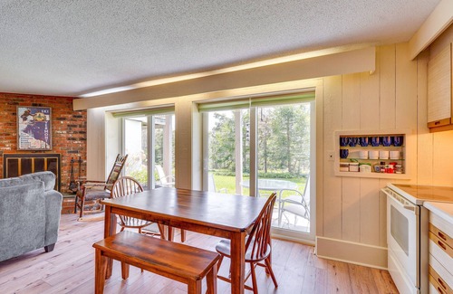 Bromley Mountain Condo | Ski-in/Ski-Out Peru Condo w/Fire Pit & Grill!