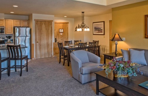 Four O'Clock Resort | Ski-in/ski-out resort in beautiful Breckenridge, Colorado