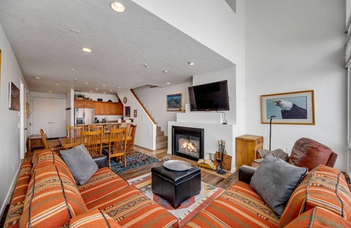 Salt Lake Mountain Resorts Condo | Ski in/Ski Out to Snowbird in Charming Condominium with Open Loft and Fireplace