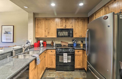 Whitefish Condo | Ski-In/Ski-Out Whitefish Escape w/Balcony!