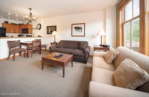 Winter Park Condo | Ski-in Ski-Out Zephyr Mountain Lodge Condo with Hot Tub next to Gondola
