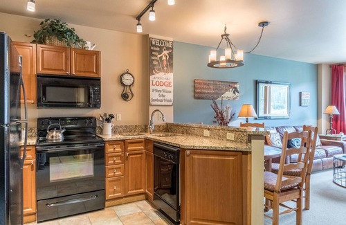 Winter Park Condo | ✲ Ski In/Ski Out | Zephyr Mountain Lodge 2413 | Updated Condo | Views of Divide