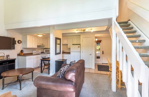 Copper Mountain Village Condo | Ski-in/Walk-out condo, free wifi, covered parking. kitchen, pet friendly!