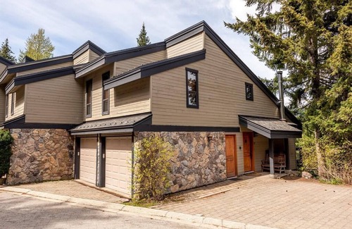 Whistler Village House | Ski In Whistler Village Townhome in Best Location Telemark