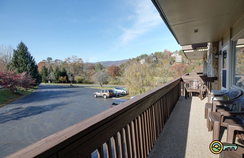 Mount Jackson Condo | Ski/MTB/Golf Condo (#124) - Slope side | Wonderful mountain & golf course views!