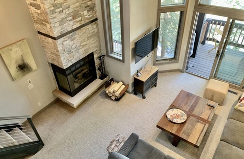 Deer Valley House | Ski out to Snow Park Deer Valley, enjoy private hot tub in Mid-Mountain location