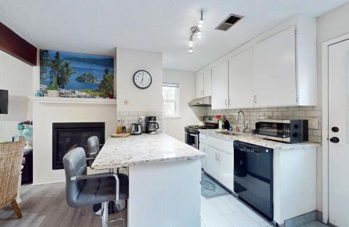South Lake Tahoe Apartment | Ski Run Village