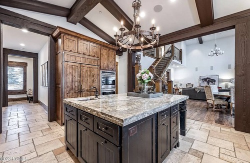 The Preserve House | SKI SEASON AVAILABILITY! Luxury Glenwild Estate with private hot tub!