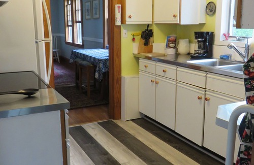 Fryeburg House | Ski the White Mountains! Slopes within 20 min! 3 Bdrm, 2.5 Bath, Vintage Home.