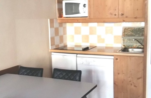 Les Claux Apartment | Ski-to-door apartment, Vars, Hautes Alpes