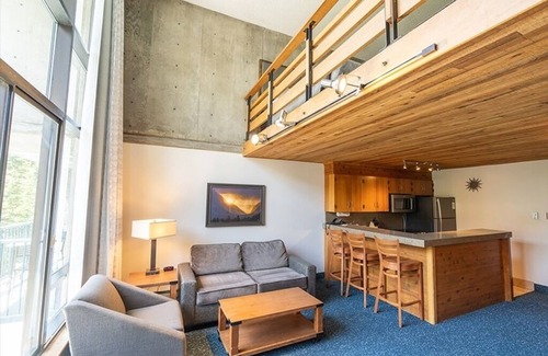 Salt Lake Mountain Resorts Condo | Ski-up Loft Condo at Snowbird with mountain views. Hottub, Steam room, Pool!