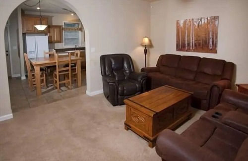 Gypsum House | Ski Vail 30 minutes from Eagle, colorado