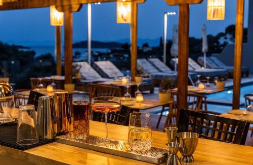 Skiathos Town Hotel | Skiathos Avaton Suites & Villas, Philian Hotels and Resorts