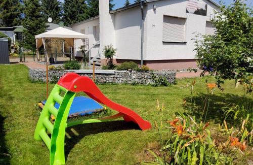 Friedrichsbrunn House | Skibbi`s Ferienhaus an der Sonnenloipe in Friedrichsbrunn