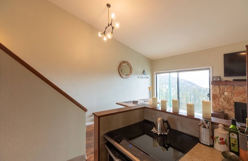 Tahoe Village Condo | Skiers and sunset lovers