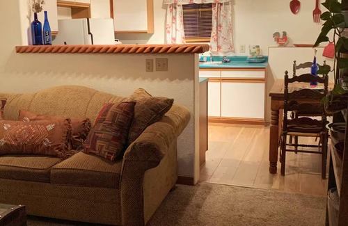 Arroyo Seco House | Skiers/Boarders Haven