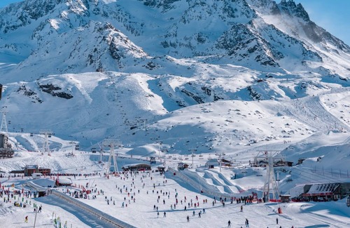 Val-Thorens Apartment | Skiing in Val-Thorens Very close to the slopes
