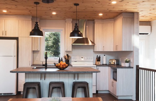 Saint Come Ski Chalet | Skiing & Waterfront