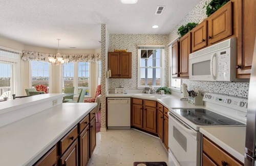 Manteo House | Skippers Landing: Canalfront | Private Boat Slip