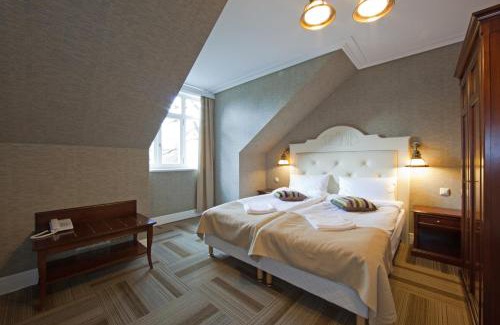 Skrunda Hotel | Skrunda Manor
