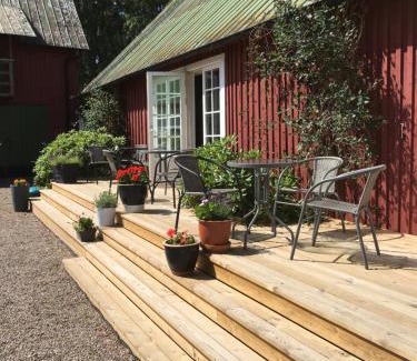 Laholm Bed & Breakfast | skummeslöv B & B