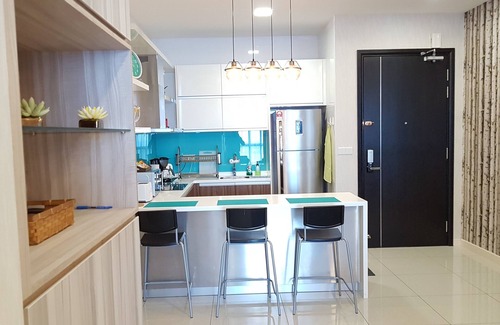Central District Condo | Sky 88 Condo - A beautifully renovated luxury two bedroom high end apartment