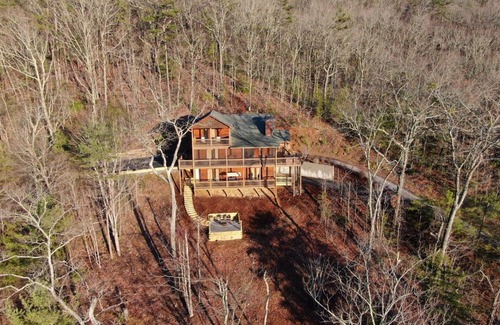Ridgeline Vistas House | Sky Blue View
