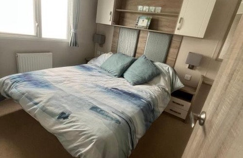 Swalecliffe Resort | Sky by the sea