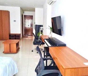 Tan Binh Apartment | Sky Center Near The Airport