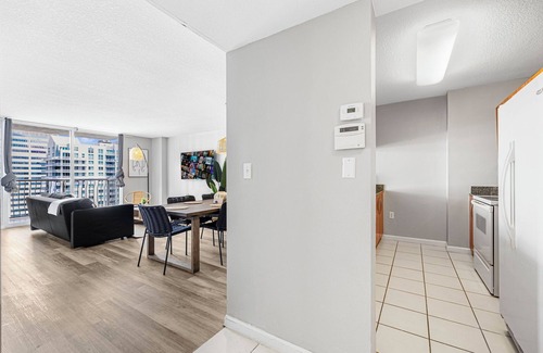 Brickell Apartment | Sky High 31st Floor Condo W Parking