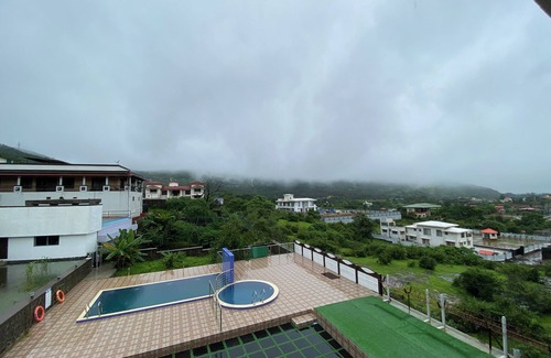 Lonavala Villa | Sky High By Joy Suites