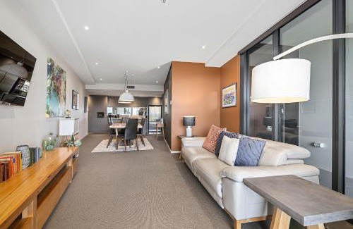 City East Apartment | Sky High Views in the Heart of Canberra