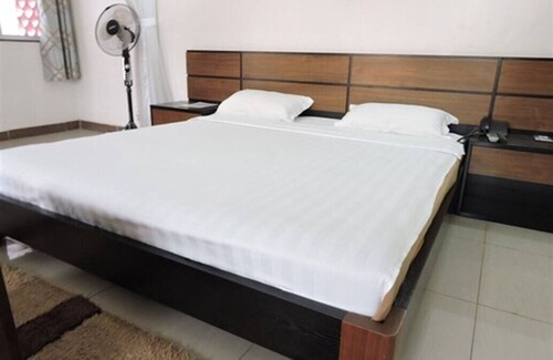 Parklands Hotel | Sky Hotel Nairobi
