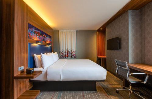 Pechers'kyi District Hotel | Sky Loft Hotel Kyiv by Rixwell International