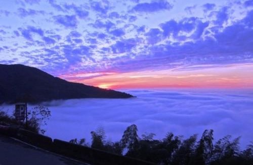 Zhushan Bed & Breakfast | Sky lounge B&B