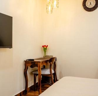 South West House | Sky Nest, Room in Terrace