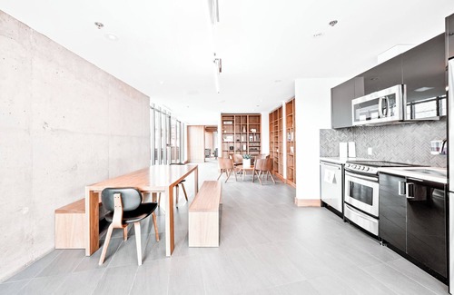 Downtown Calgary Apartment | Sky Palace | Downtown Luxury Apartment Pool Gym
