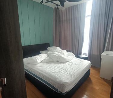 Gua Apartment | Sky suites klcc at vip stay
